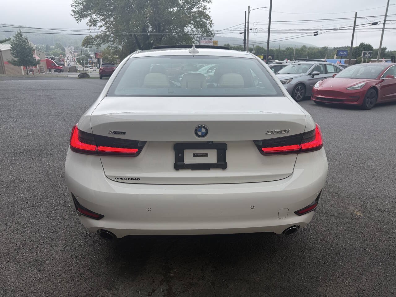 Used 2020 BMW 330i xDrive Sedan w/ Convenience Package AWD/4WD image 5