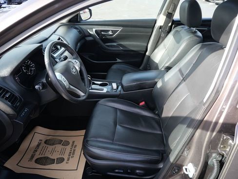 Used 2016 Nissan Altima 2.5 SL w/ 2.5 Technology w/LED Package image 10