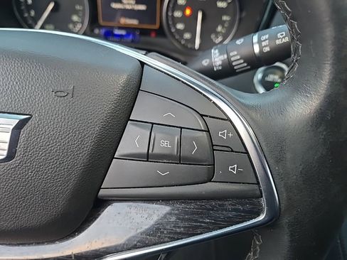 Used 2020 Cadillac XT5 Premium Luxury image 22