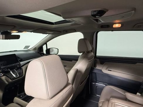 Used 2023 Honda Odyssey Touring image 35