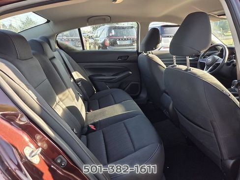 Used 2025 Nissan Altima 2.5 SV FWD image 14