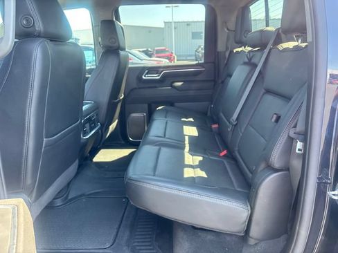 Used 2024 GMC Sierra 3500 Denali w/ Denali Reserve Package AWD/4WD image 29