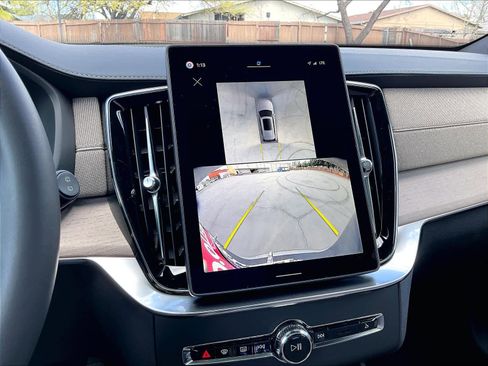 New 2026 Volvo XC90 T8 Plus w/ Protection Package Premier image 20