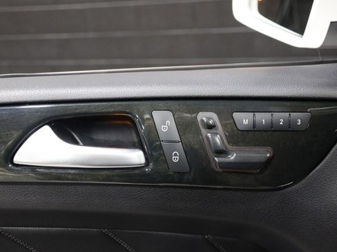 Used 2016 Mercedes-Benz GL 450 4MATIC w/ Premium I Package image 69