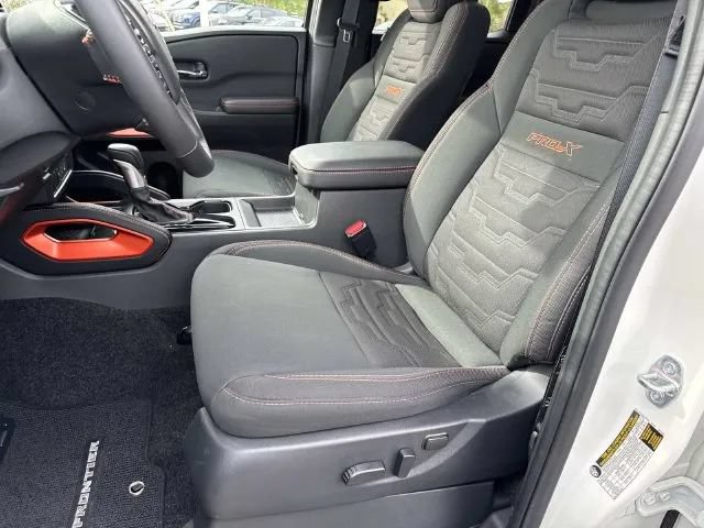 Certified 2025 Nissan Frontier Pro-X RWD image 30