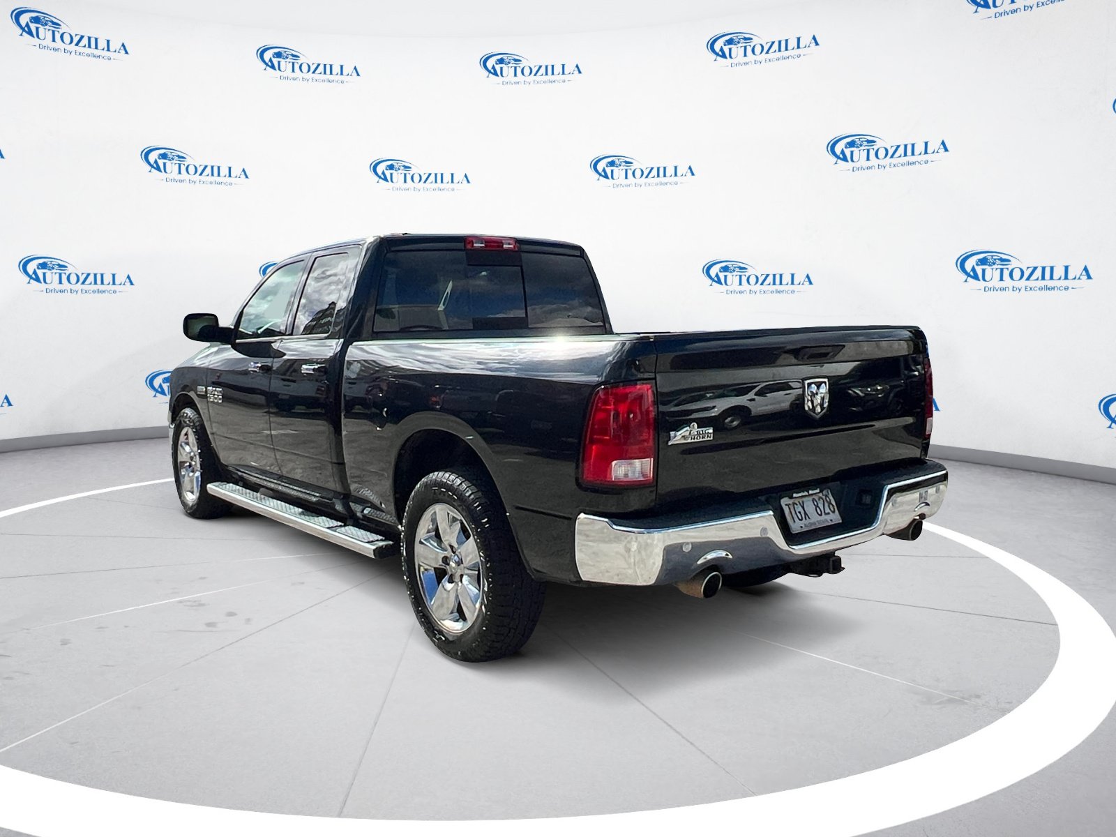 Used 2017 RAM 1500 Big Horn RWD image 3