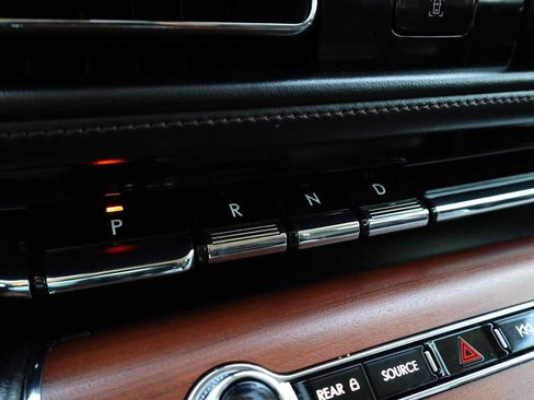 Used 2020 Lincoln Aviator Grand Touring w/ Equipment Group 302A AWD/4WD image 28