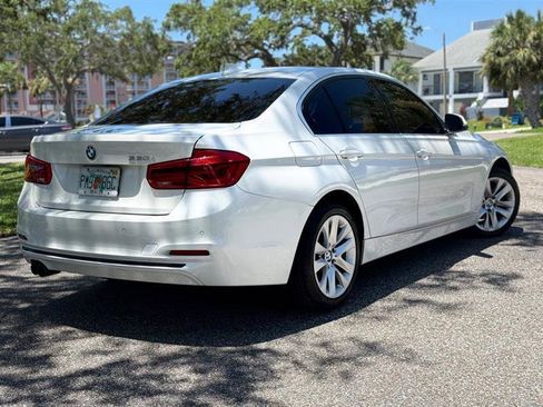 Used 2017 BMW 330i Sedan RWD image 5