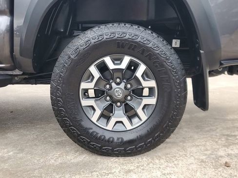 Used 2023 Toyota Tacoma TRD Off-Road AWD/4WD image 9