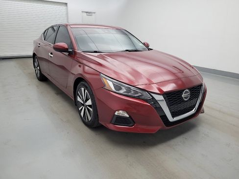 Used 2021 Nissan Altima 2.5 SV w/ SV Premium Package FWD image 13