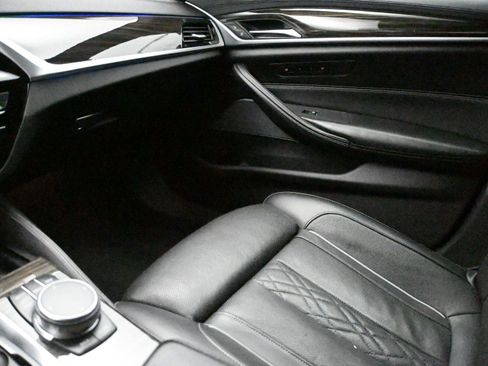 Used 2018 BMW 540i xDrive image 6