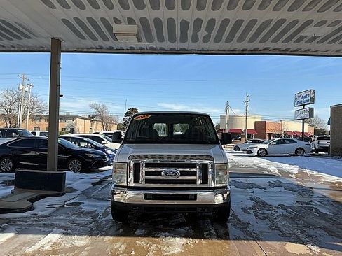 Used 2008 Ford E-250 and Econoline 250 E250 VAN image 2