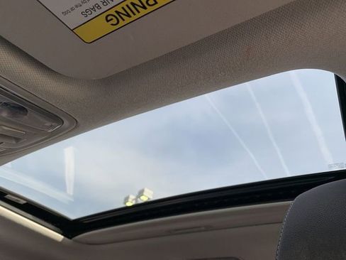 Used 2022 Kia Niro Touring Special Edition image 29