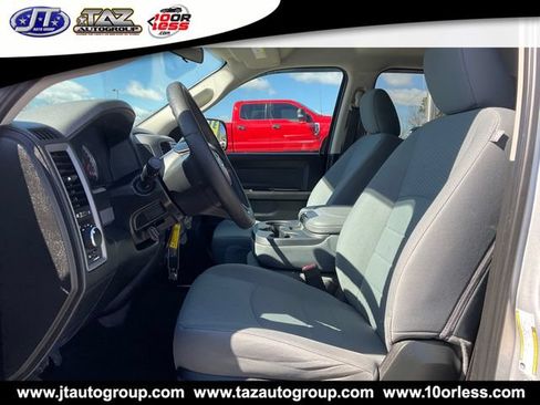 Used 2018 RAM 2500 Tradesman w/ Chrome Appearance Group AWD/4WD image 10