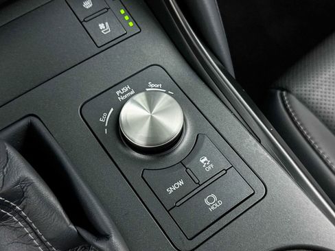 Used 2024 Lexus IS 350 F Sport RWD image 8