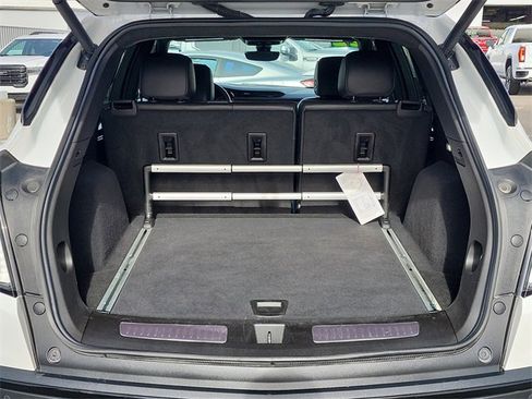 Used 2022 Cadillac XT5 Sportv w/ Platinum Package image 8