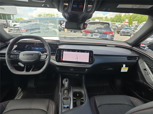 New 2026 Dodge Charger R/T AWD/4WD image 18