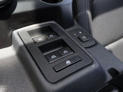 New 2025 Ford Bronco Big Bend w/ Black Diamond Package image 38