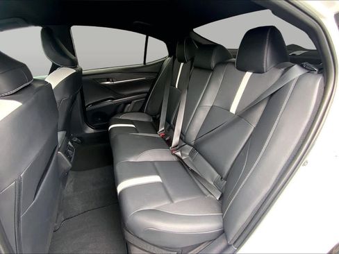 Certified 2025 Toyota Camry SE w/ Convenience Package FWD image 20