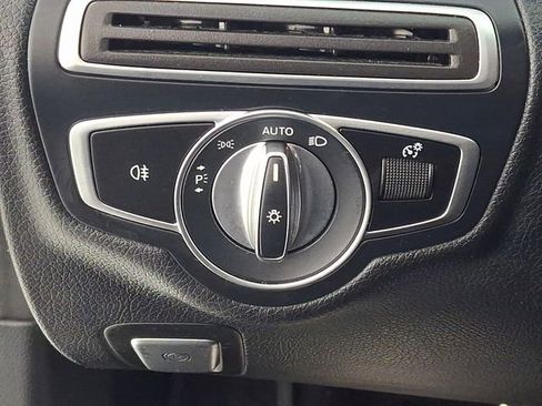 Used 2021 Mercedes-Benz C 300 C 300 image 25