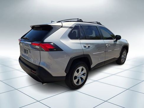 Used 2019 Toyota RAV4 LE w/ All Weather Liner Package image 4