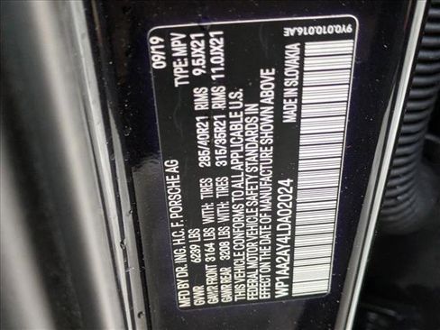 Used 2020 Porsche Cayenne image 16