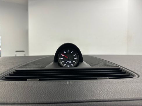 Used 2018 Porsche Panamera 4S image 57