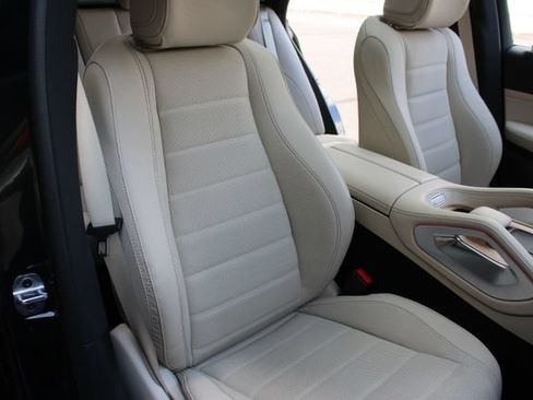 Used 2025 Mercedes-Benz GLE 450 4MATIC Coupe w/ Acoustic Comfort Package image 16