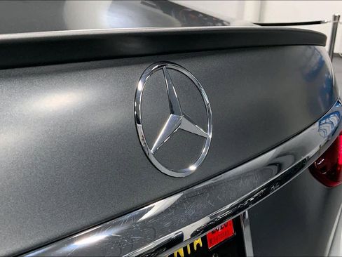 Used 2022 Mercedes-Benz E 350 Sedan image 9