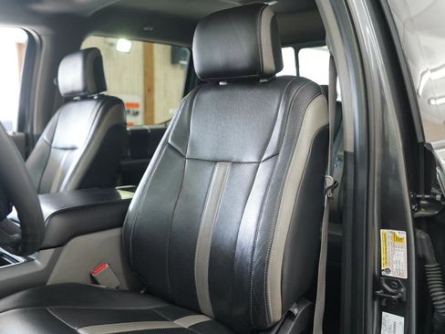 Used 2017 Ford F250 XLT w/ XLT Value Package image 23