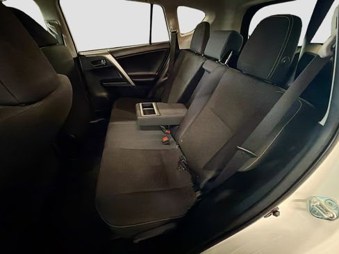 Used 2018 Toyota RAV4 XLE w/ Plus Extra Value Package AWD/4WD image 27