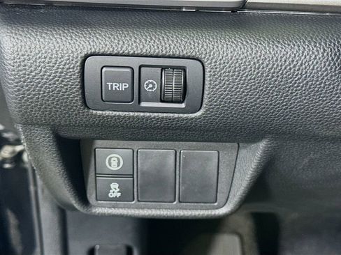 Used 2018 Honda Accord LX image 17