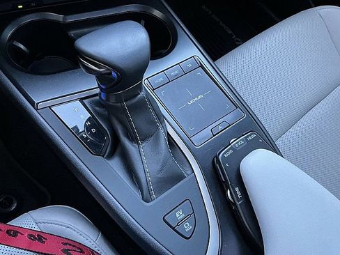 Used 2021 Lexus UX 250h w/ Premium Package image 24