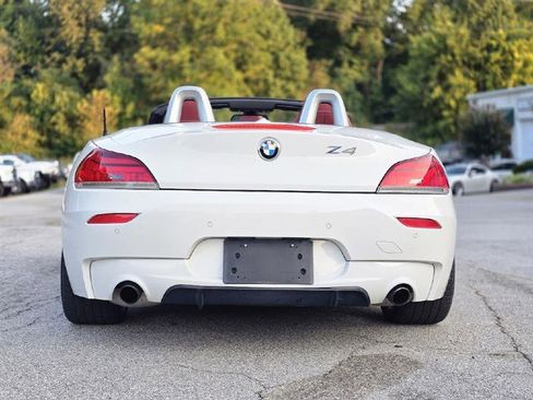 Used 2011 BMW Z4 sDrive35is image 8