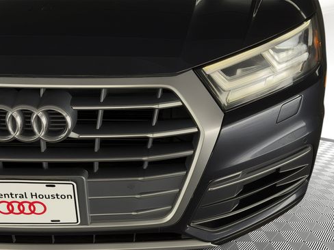 Used 2018 Audi Q5 2.0T Premium Plus w/ Premium Plus Package AWD/4WD image 11