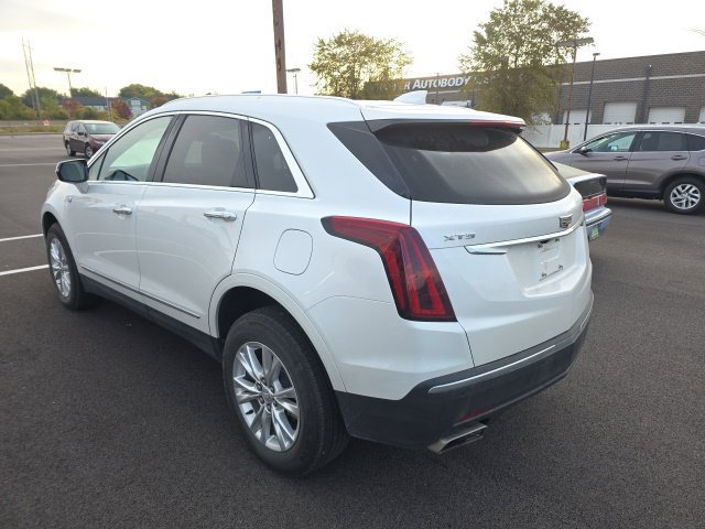 Used 2021 Cadillac XT5 Luxury FWD image 2