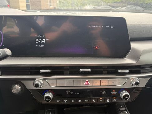 Used 2025 Kia Telluride S image 16