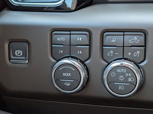New 2026 GMC Sierra 1500 Denali w/ Denali Reserve Package AWD/4WD image 45