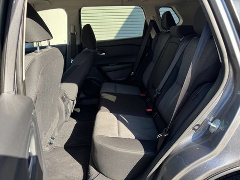 Used 2025 Nissan Rogue SV FWD image 23