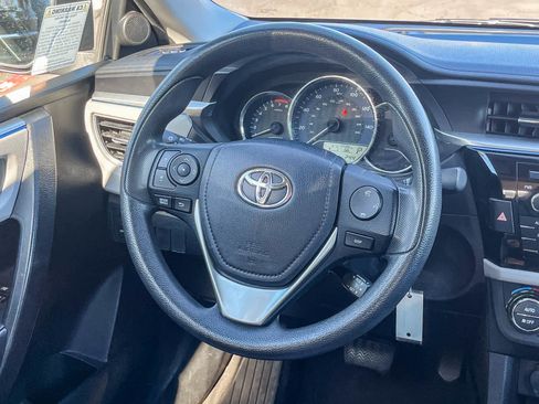 Used 2015 Toyota Corolla LE image 14