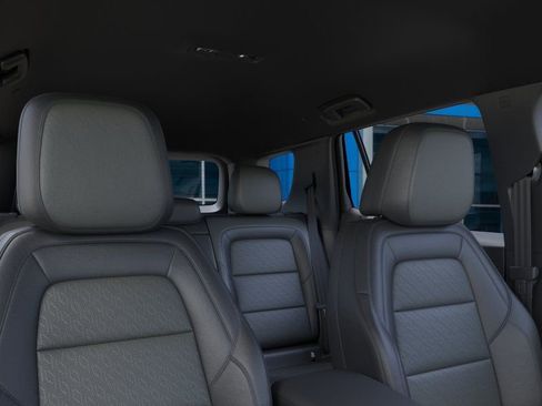 New 2026 Chevrolet Equinox LT w/ Convenience Package II FWD image 24