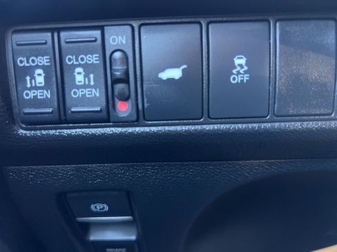 Used 2025 Honda Odyssey Sport-L image 46