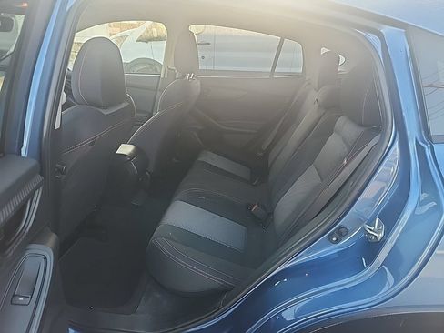 Used 2021 Subaru Crosstrek 2.0i Premium AWD/4WD image 19