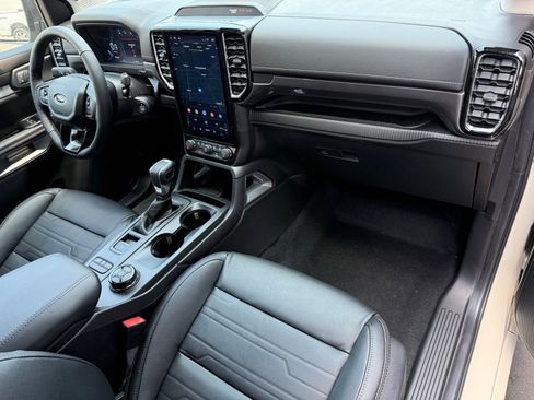 New 2025 Ford Ranger Lariat w/ FX4 Off-Road Package image 18