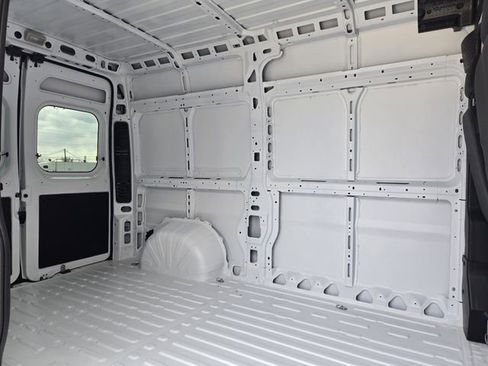 Used 2025 RAM ProMaster 2500 image 30