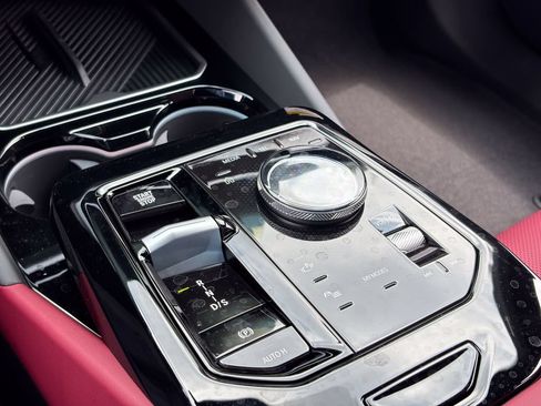 New 2027 BMW 530i xDrive AWD/4WD image 28