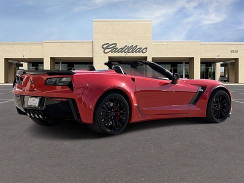 Used 2016 Chevrolet Corvette Z06 w/ 3LZ Preferred Equipment Group image 5