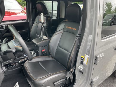 Used 2021 Jeep Gladiator Mojave AWD/4WD image 27