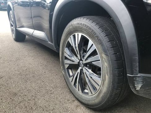 Used 2021 Nissan Rogue SV AWD/4WD image 11