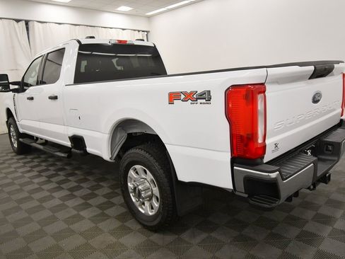 Used 2024 Ford F350 XLT w/ FX4 Off-Road Package image 5